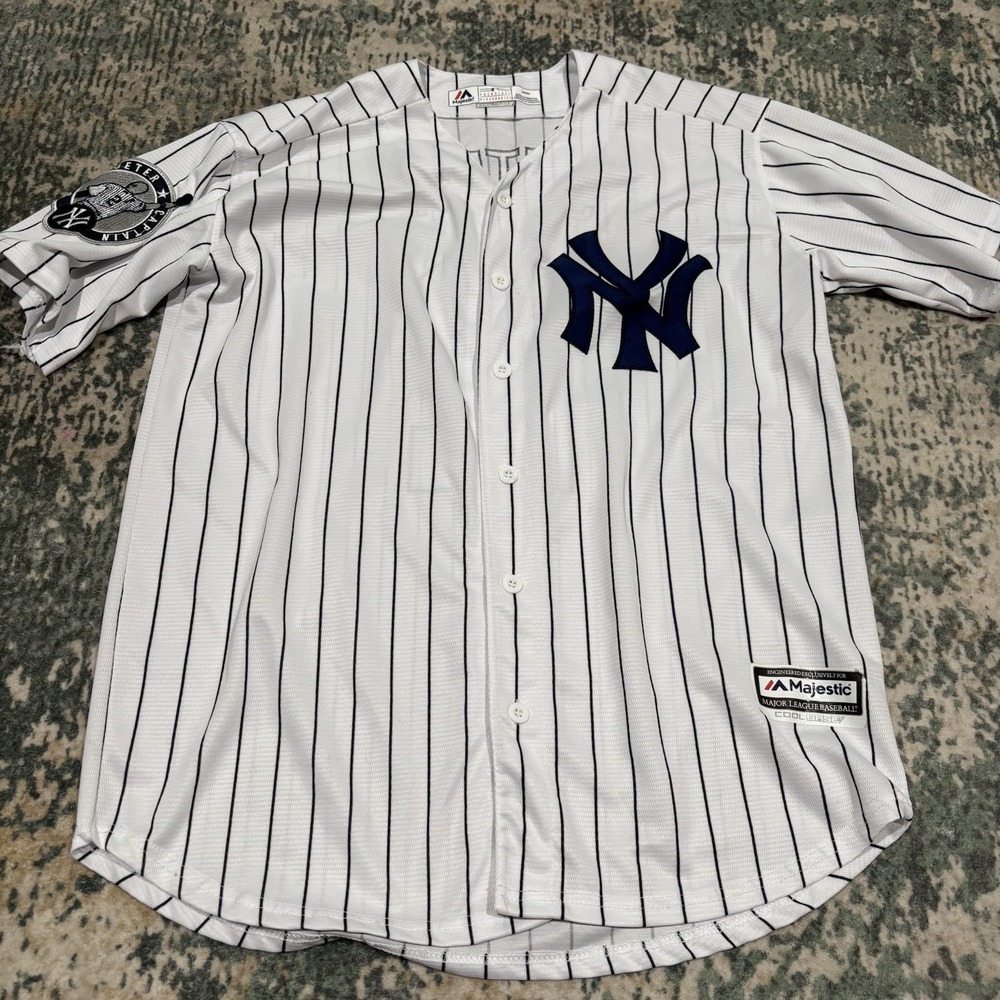 Majestic NY Yankees Derek Jeter #2 Pinstripe Jersey w/ Captain Patch Oversized M